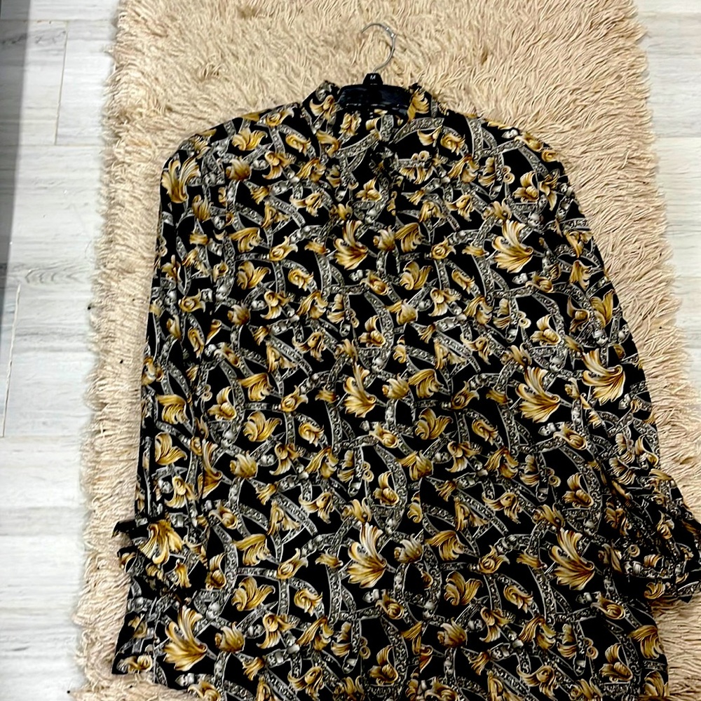Button down shirt - Picture 2 of 3
